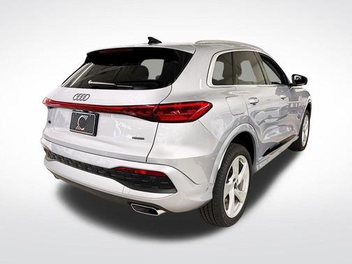 2025 Audi Q5 2.0T quattro Premium