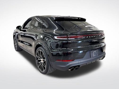 2025 Porsche Cayenne AWD