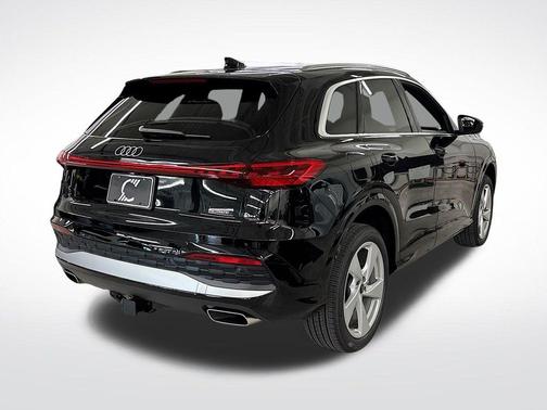2025 Audi Q5 2.0T quattro Premium