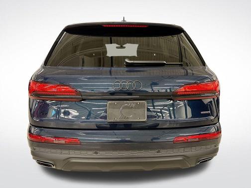 2026 Audi Q7 45 Premium