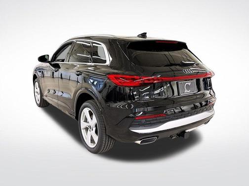 2025 Audi Q5 2.0T quattro Premium