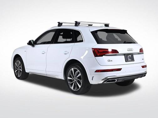 Chronos Gray Metallic 2024 Audi Q3 45 S line Premium