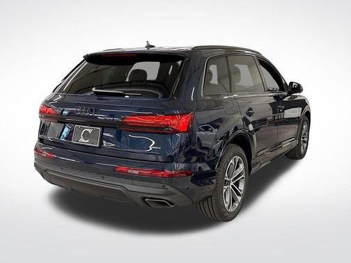 2026 Audi Q7 45 Premium