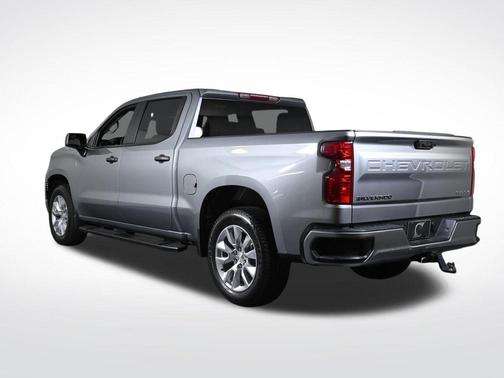 Sterling Gray Metallic 2025 Chevrolet Silverado 1500 Custom