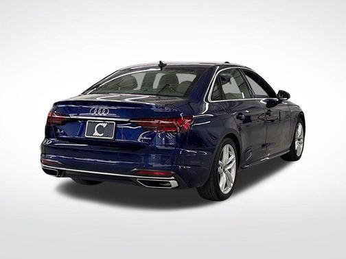 2024 Audi A4 45 S line quattro Premium
