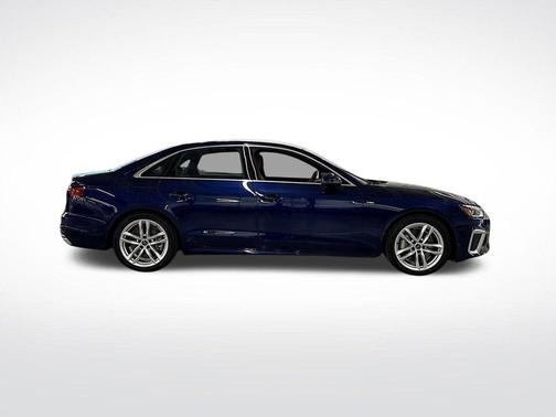2024 Audi A4 45 S line quattro Premium