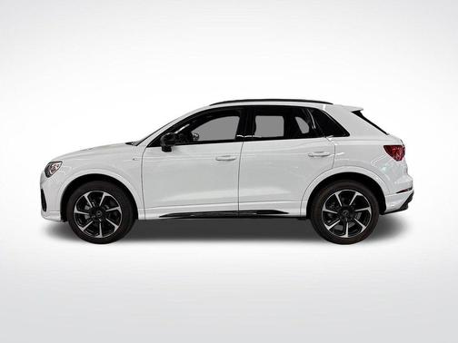 Glacier White Metallic 2025 Audi Q3 45 S line Premium