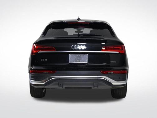 Mythos Black Metallic 2023 Audi Q5 45 S line quattro Premium