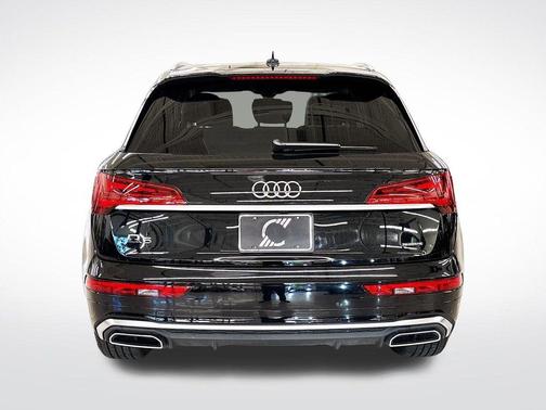 2024 Audi Q5 45 S line quattro Premium