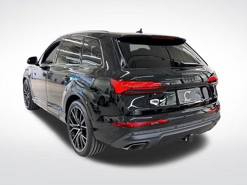 2025 Audi Q7 55 Premium Plus