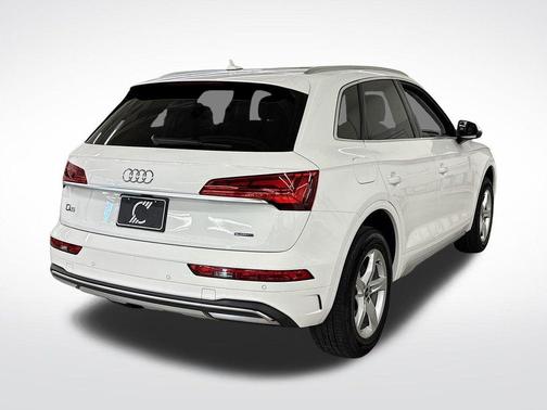 2023 Audi Q5 40 Premium