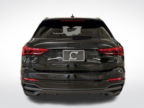 2025 Audi Q3 45 S line Premium