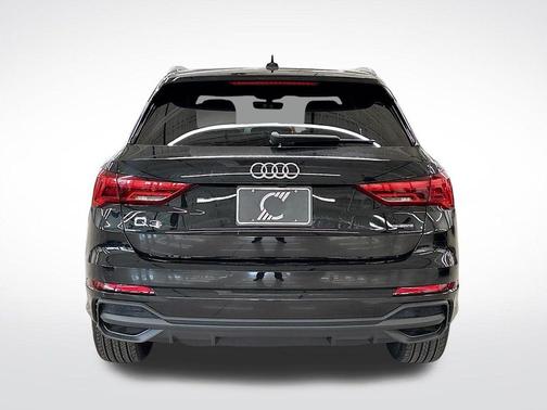 2025 Audi Q3 45 S line Premium