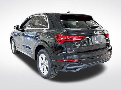2025 Audi Q3 45 S line Premium