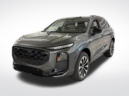 Daytona Gray Pearl 2026 Audi Q3 S line