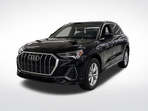 2025 Audi Q3 45 S line Premium