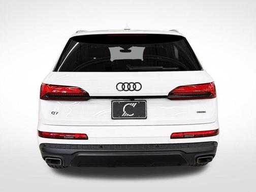 2025 Audi Q7 45 Premium Plus