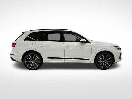 2025 Audi Q7 45 Premium Plus