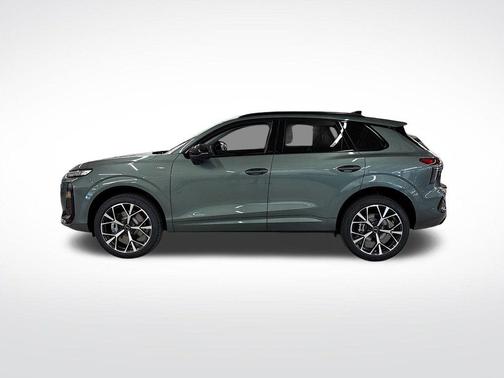 Sage Green Metallic 2026 Audi Q3 S line