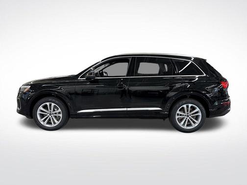 2025 Audi Q7 45 Premium Plus