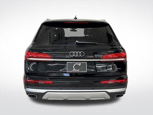 2025 Audi Q7 45 Premium Plus