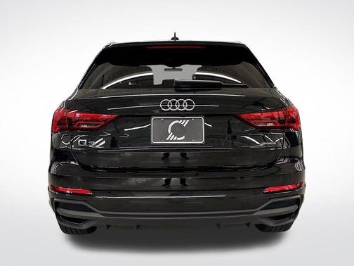 2024 Audi Q3 45 S line Premium