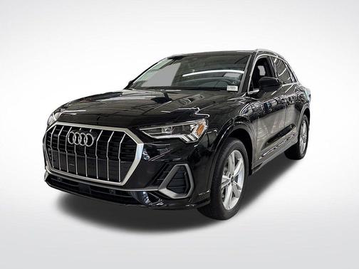 2024 Audi Q3 45 S line Premium