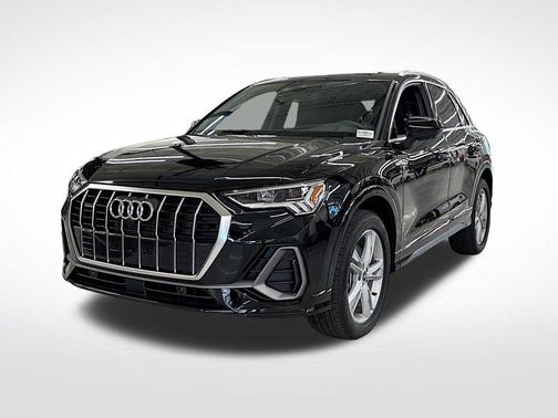 2024 Audi Q3 45 S line Premium