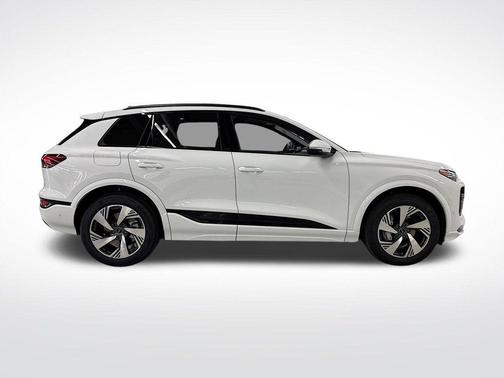 2025 Audi Q6 e-tron Premium