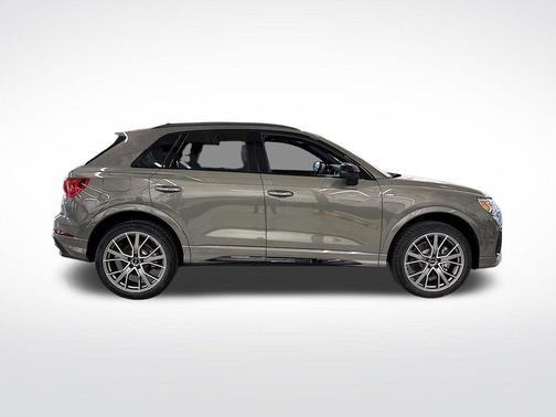 2025 Audi Q3 45 S line Premium