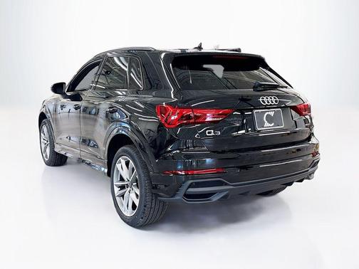 2025 Audi Q3 45 S line Premium