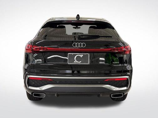 Mythos Black Metallic 2026 Audi Q5 Sportback