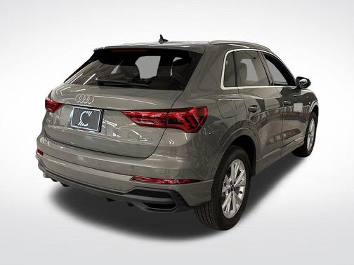 2025 Audi Q3 45 S line Premium