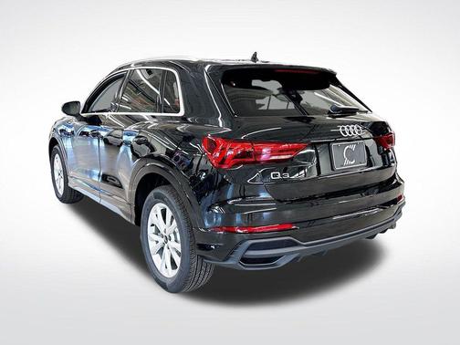 2025 Audi Q3 45 S line Premium