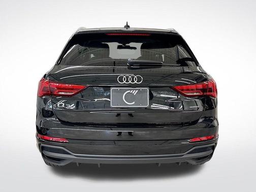 2025 Audi Q3 45 S line Premium