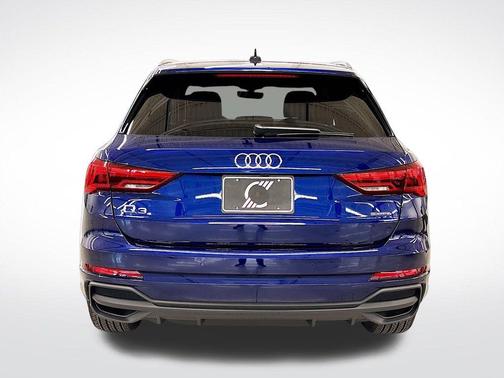 2025 Audi Q3 45 S line Premium