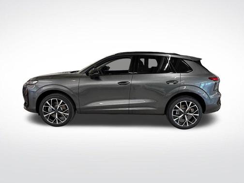 Daytona Gray Pearl 2026 Audi Q3 S line