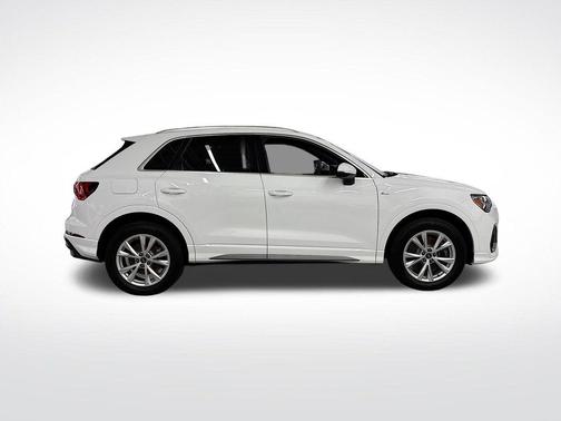 Arkona White 2025 Audi Q3 45 S line Premium