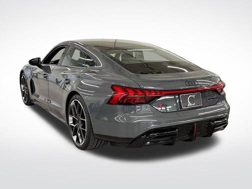 2025 Audi RS e-tron GT performance