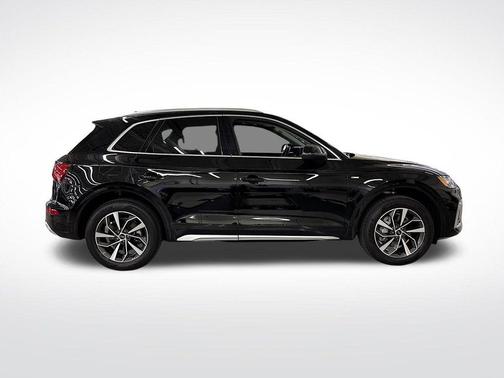 2025 Audi Q5 45 S line quattro Premium