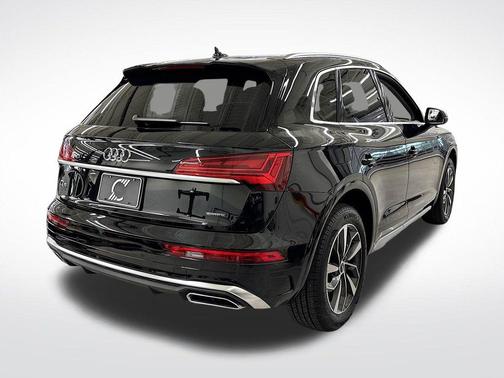 2025 Audi Q5 45 S line quattro Premium