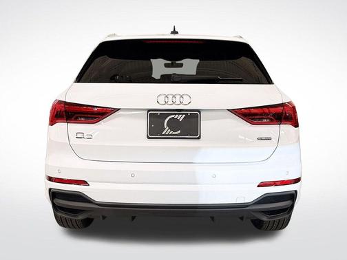 2025 Audi Q3 45 S line Premium