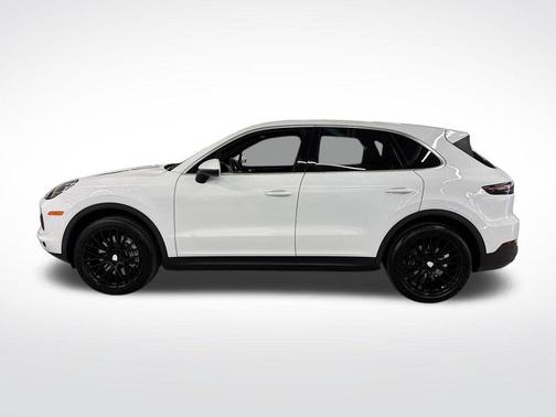 2022 Porsche Cayenne 