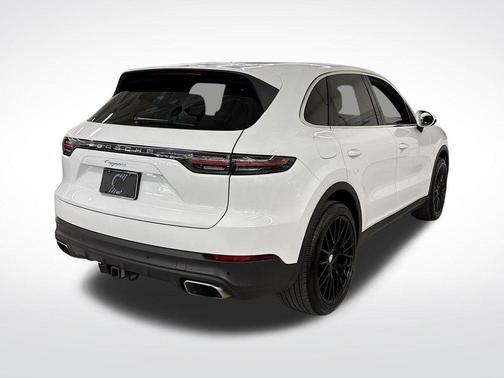 2022 Porsche Cayenne 