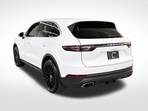 2022 Porsche Cayenne 