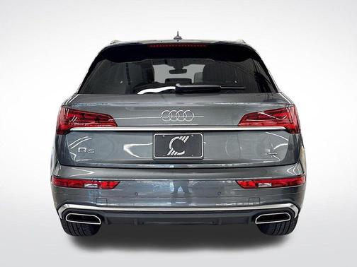 2025 Audi Q5 45 S line quattro Premium