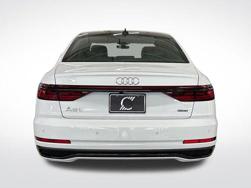 2025 Audi A8 L 55