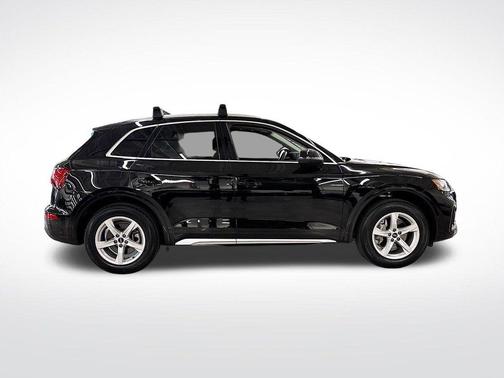 2023 Audi Q5 40 Premium