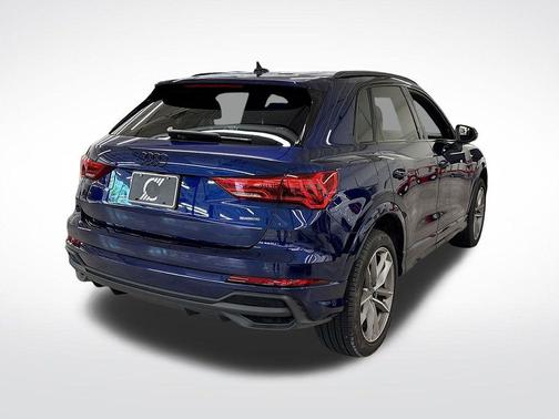 2024 Audi Q3 45 S line Premium