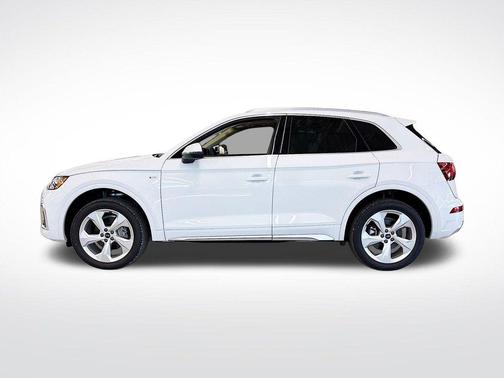 2025 Audi Q5 45 S line quattro Premium